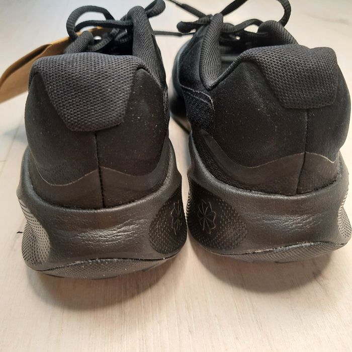 Кросівки Nike Revolution 7 Running Shoes Black FB2208-002