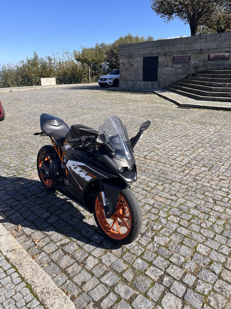Ktm rc 125 carta de carro