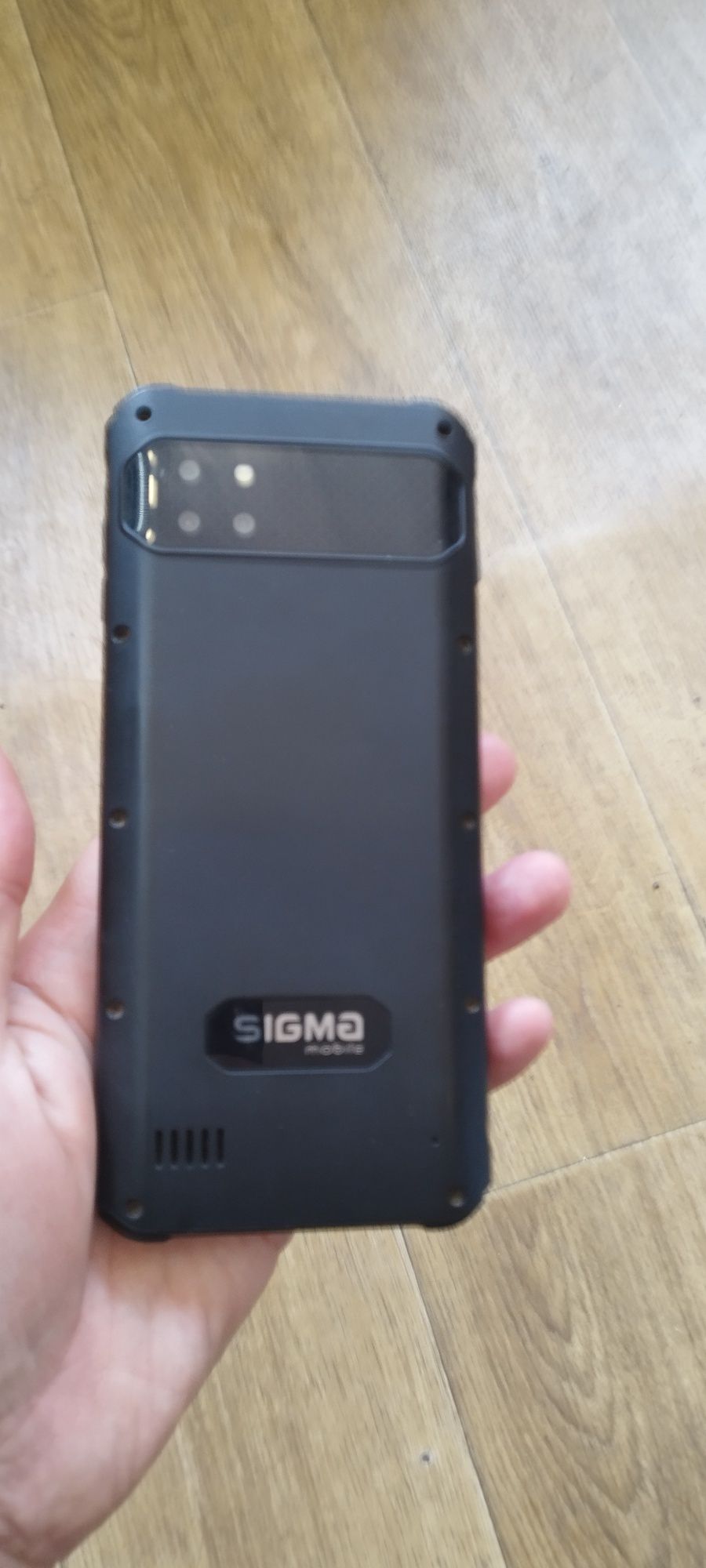 Продам мобильный телефон Sigma X-treme PQ56 6/128 Gb