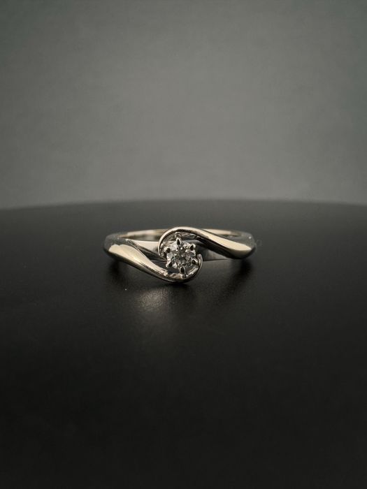 Золота каблучка / золотое кольцо / діаманти