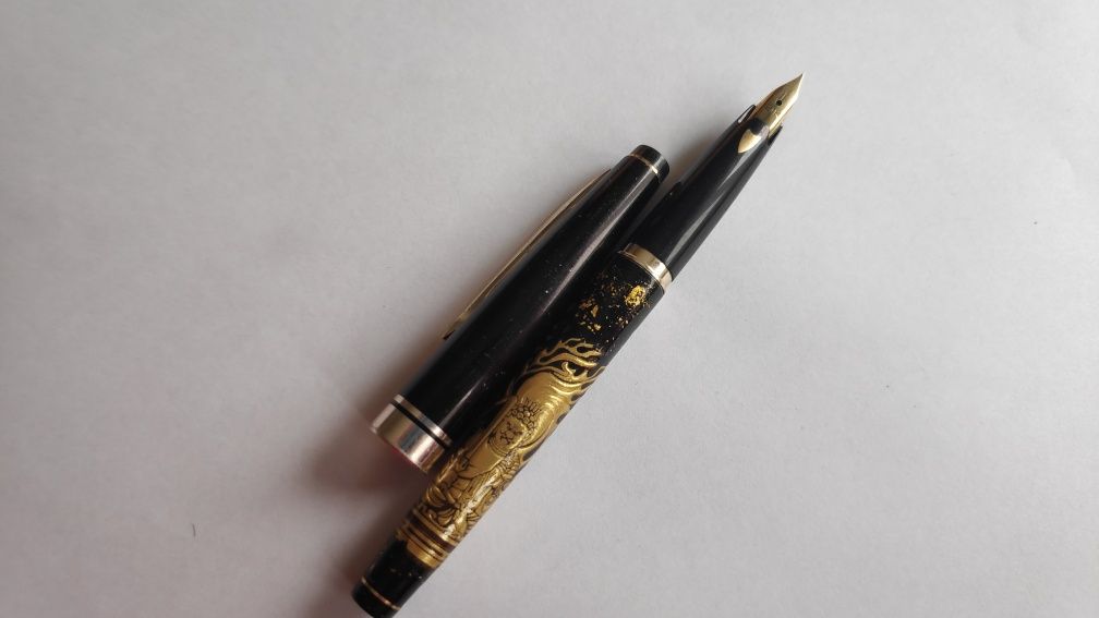 Japońskie pióro wieczne Sailor 21K modern maki-e urushi