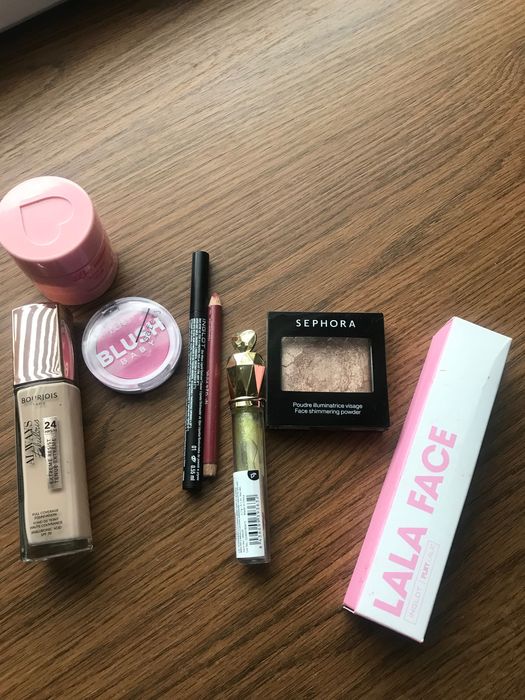 Zestaw kosmetyków okazja Sephora rozświetlacz róż Hebe Bourjois