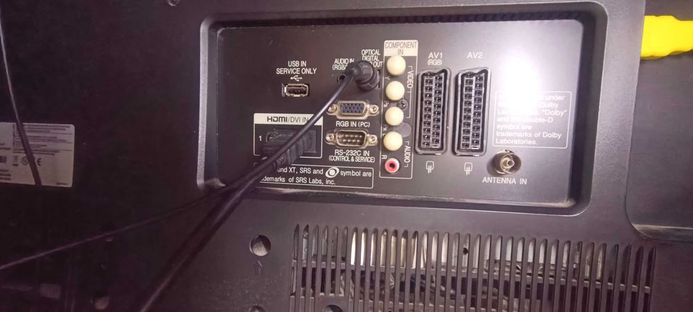 TV LG modelo 32LF2510 LCD 32”