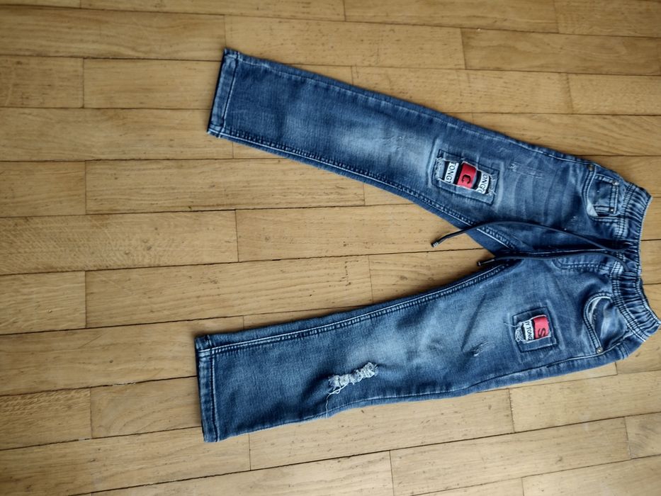 Spodnie jeansy chłopięce rozm. 98-104