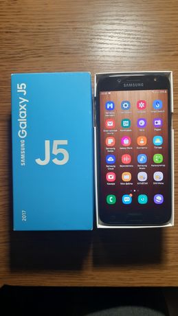 Смартфон Samsung J530 Dual Sim
