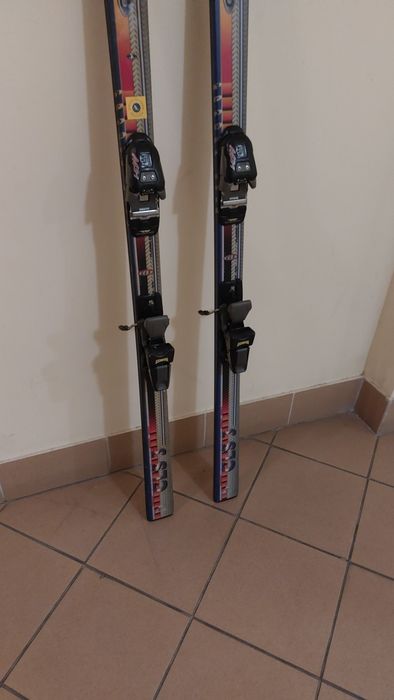 narty Fischer CLS 3 półcarwing 170 cm z wiązaniami