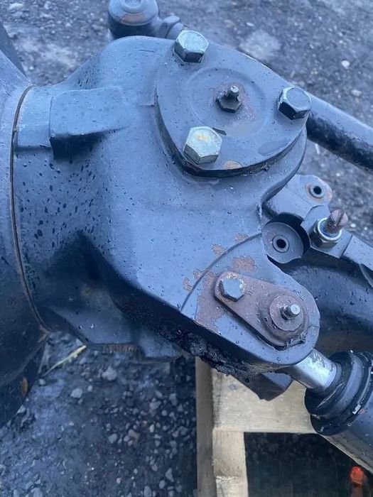 ZWROTNICA LEWA NEW HOLLAND TS100A ,5171533 ,5171552,5164330