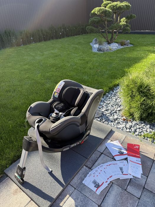 Britax Römer Dualfix i-Size автокрісло