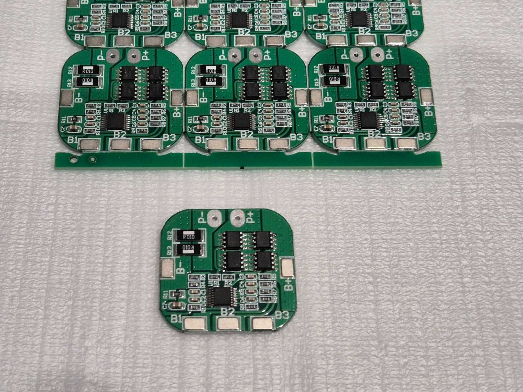 Moduł ładowarka li-ion BMS 4S 20A  14,4 V – 16,8 V