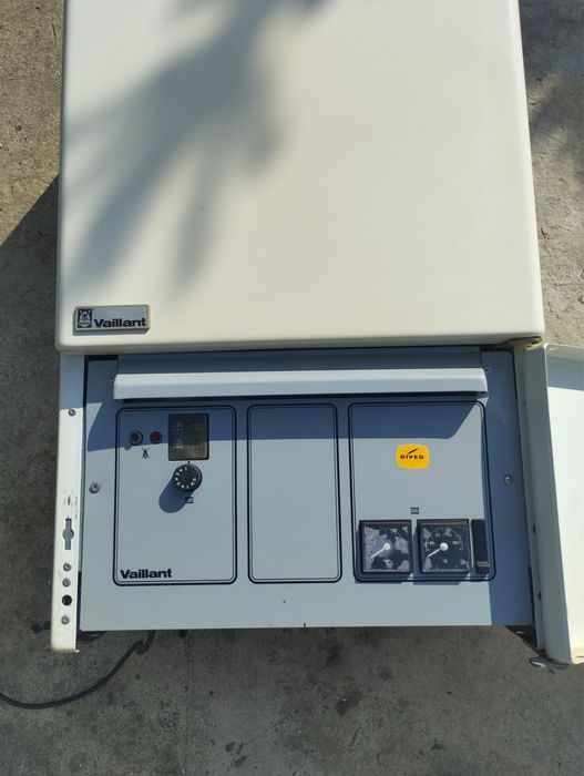 Продам газовий котел  vaillant