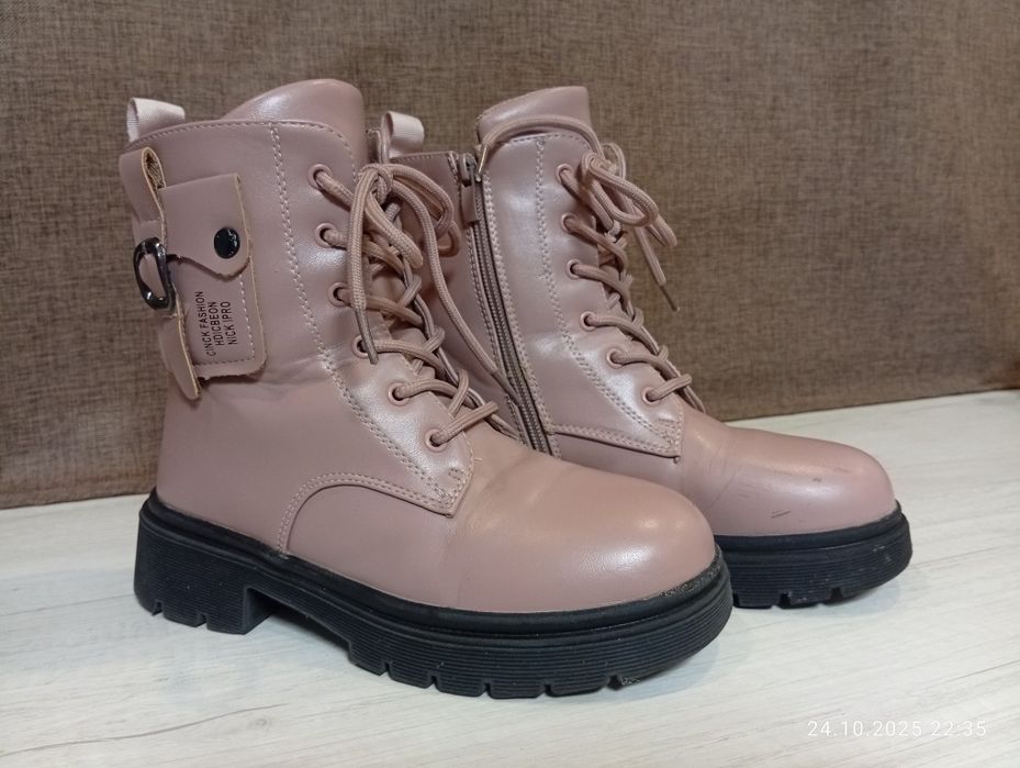 Зимові черевики для дівчинки 36 розмір