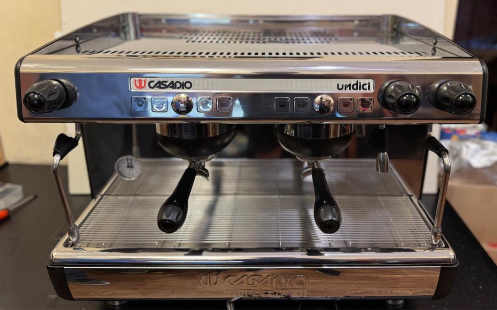 Професійна Кавоварка/Кавомашина Casadio Undici
