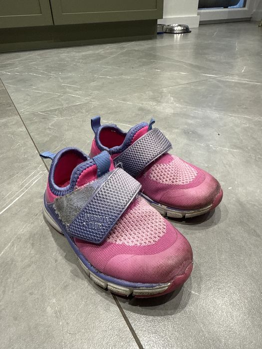 Кросівки дитячі безкоштовно