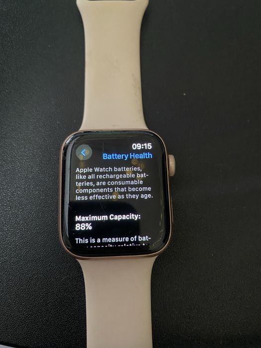 Apple Watch Gold 44m Series 5
