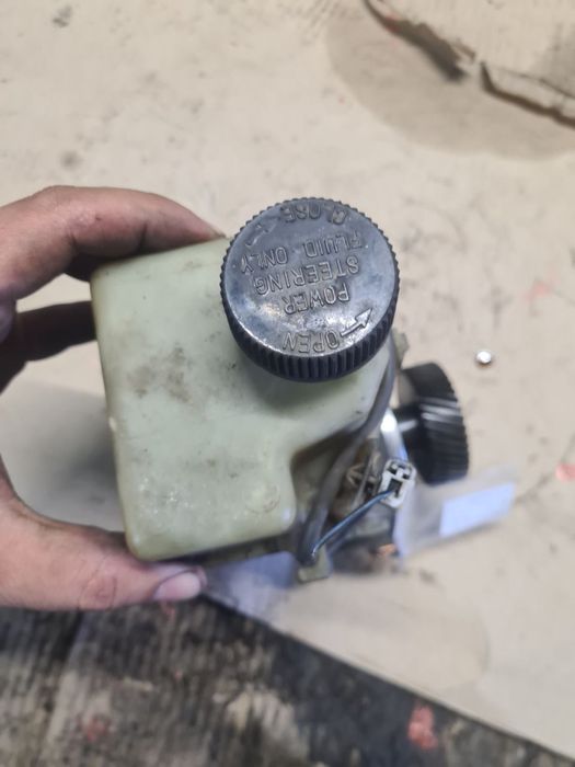 Гур гідропідсилювач руля керма Mazda 6 rf7j мазда 5 6