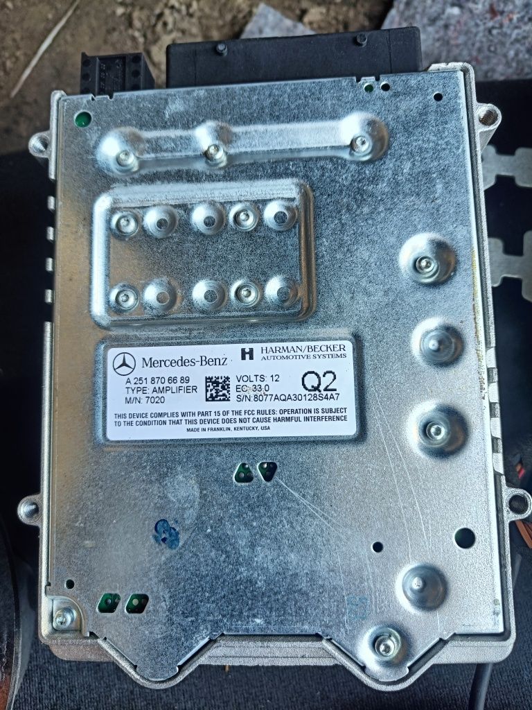 Wzmacniacz Mercedes Benz ML GL w164 Logic 7 Harman Kardon AMPLIFIER Wy