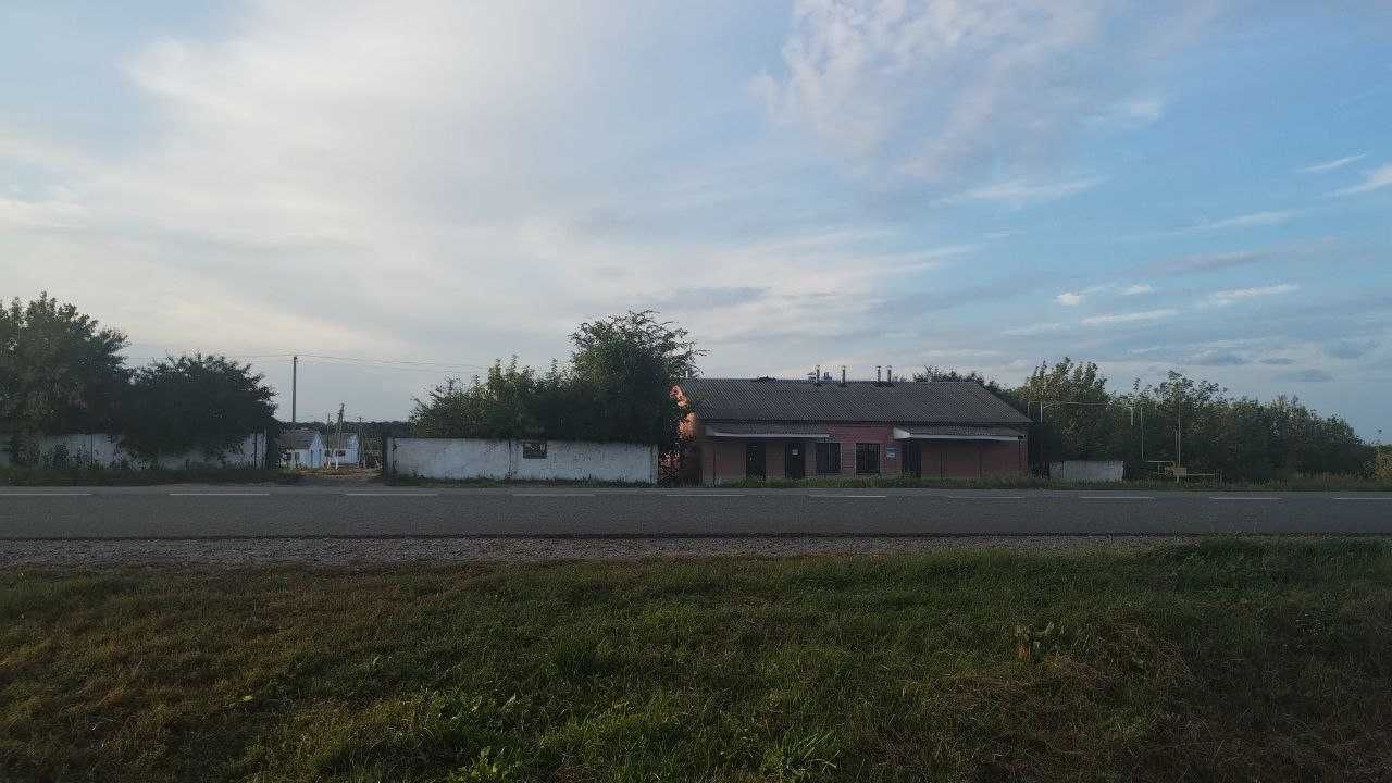 Будинок. Дім. Загородний дом.