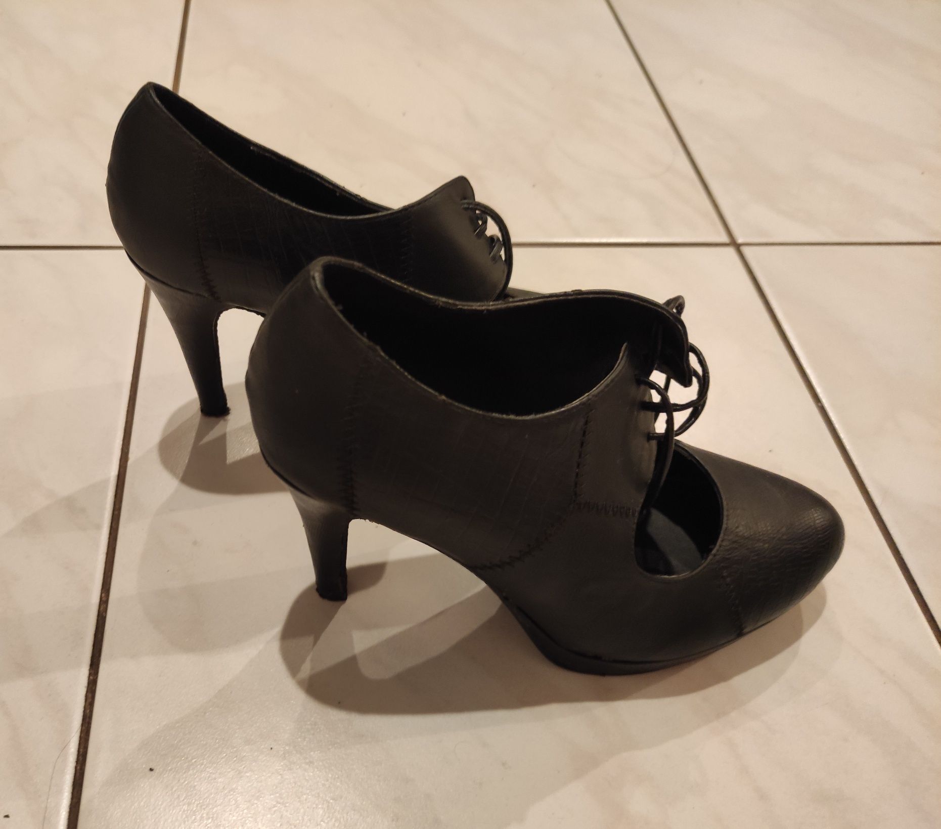 Eleganckie buty rozmiar 40