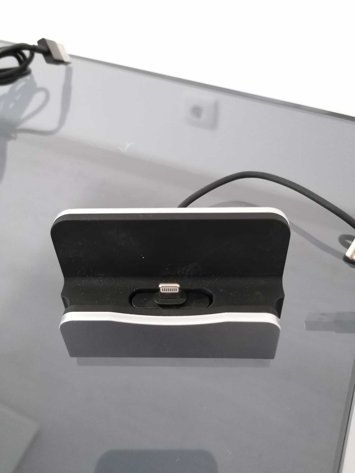 Base com Carregador de Telemóvel