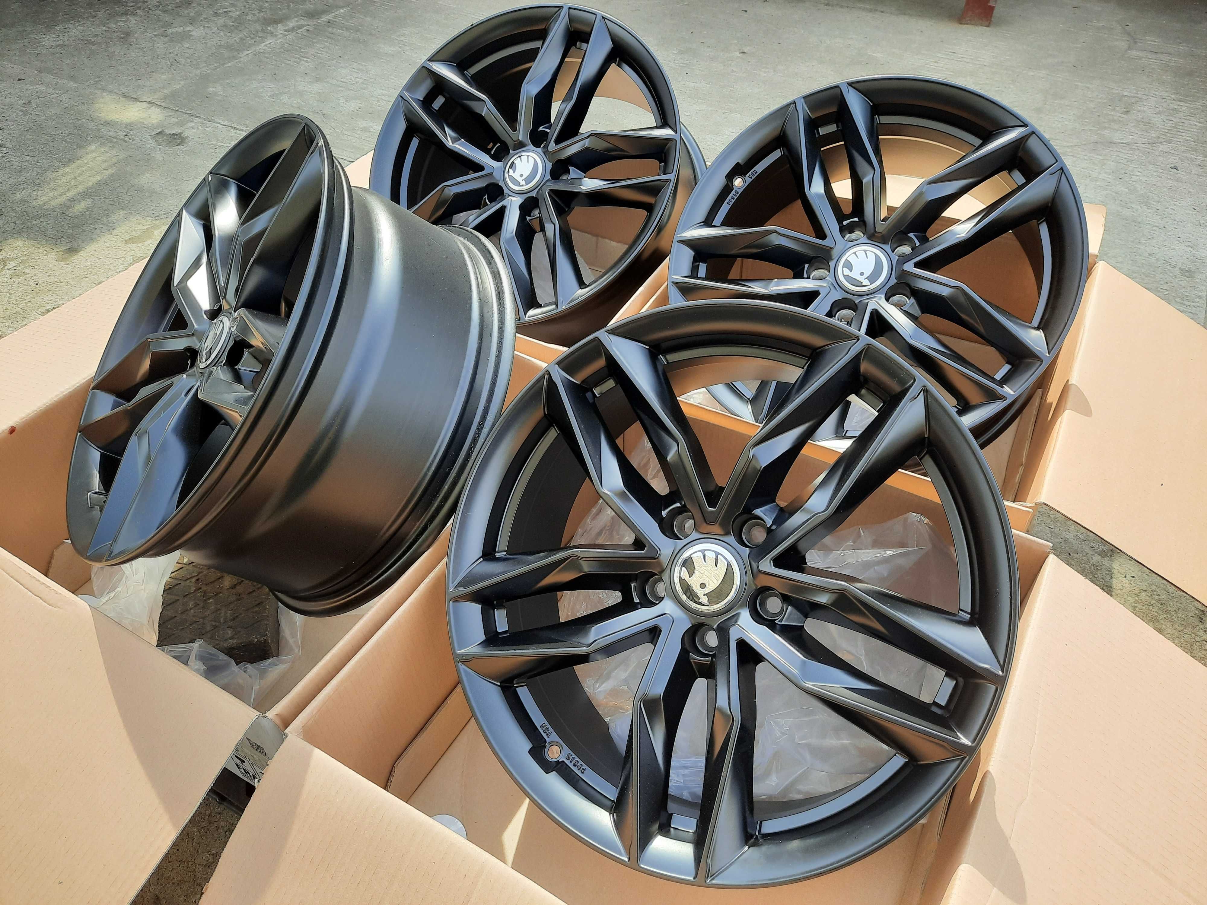 Alufelgi NOWE SKODA 18 5x112 Karoq Octavia Scout Yeti CZARNY MAT RS3