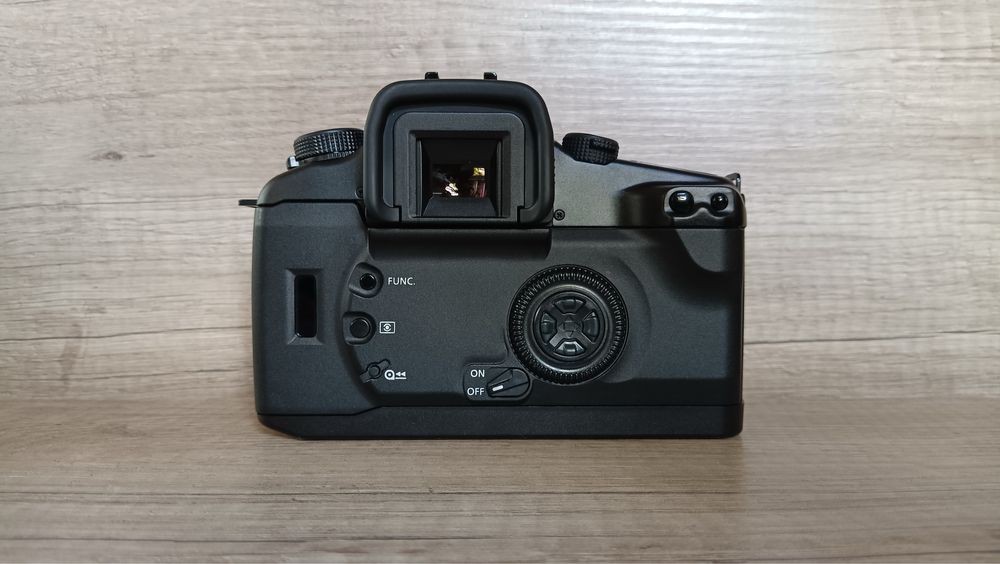 Плівкова камера Canon Elan 7