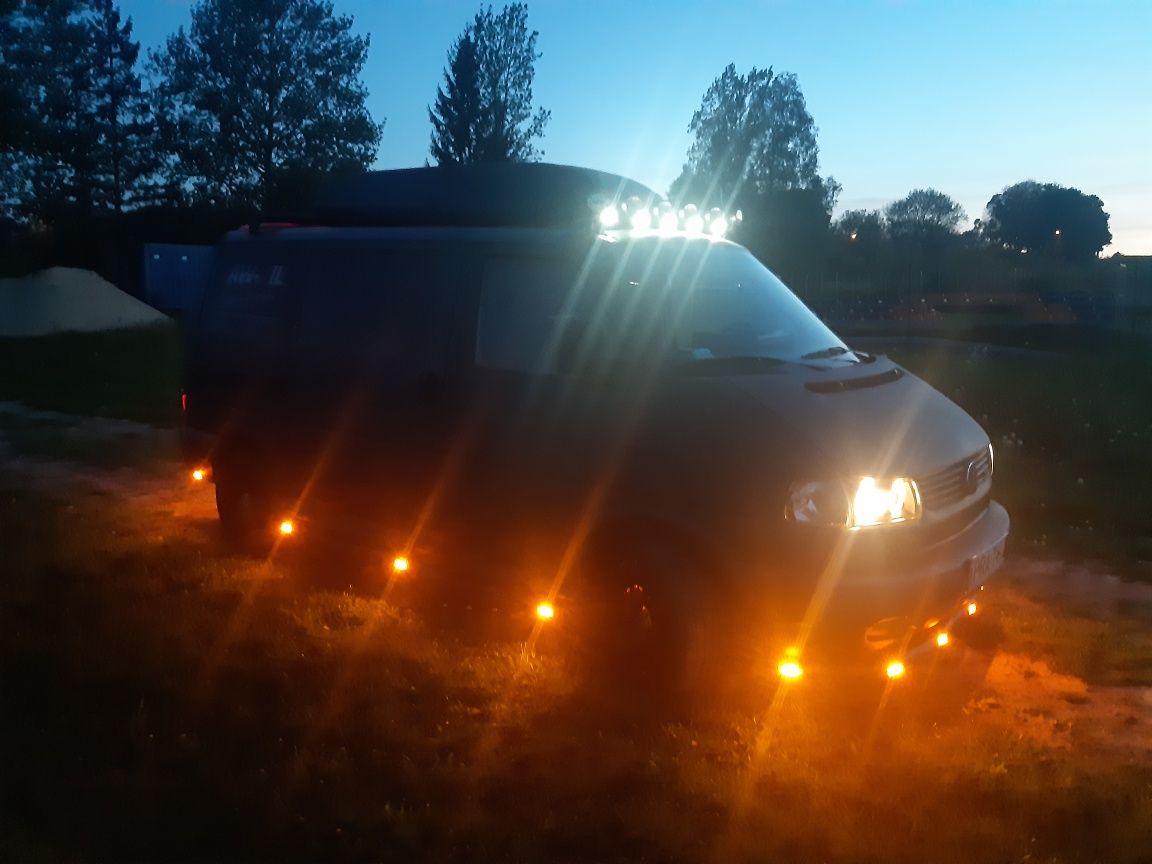 Vw t4 transporter multiwan caravelle