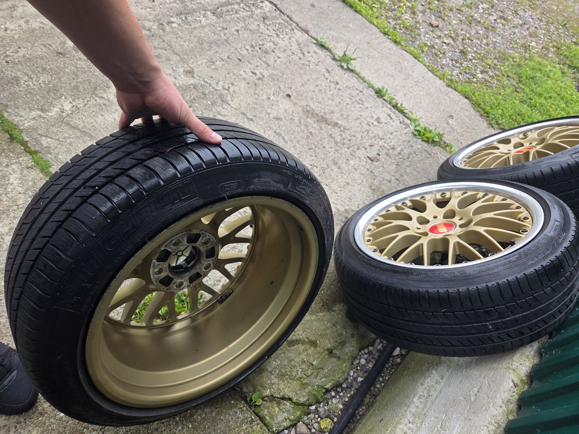 Alufelgi 17 bbs RS 8j+opony