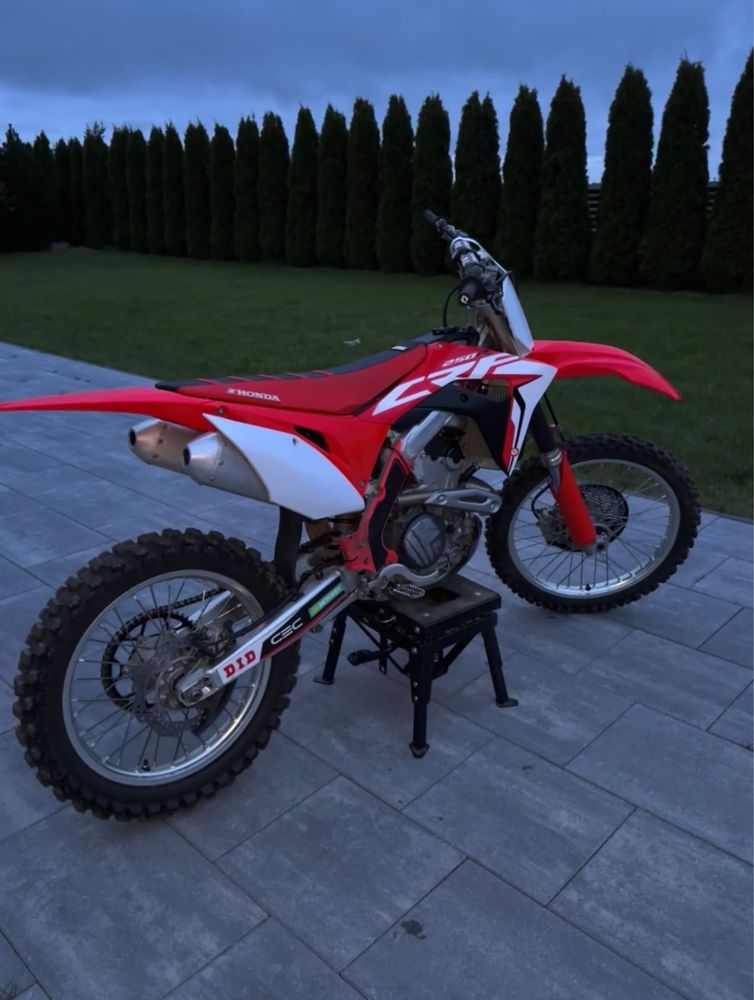 Honda crf 250 idealny stan ! Jak Nowa tylko 70 mth !