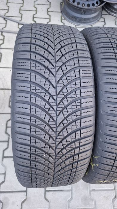 215/45/17 GoodYear Vector4season Gen-3