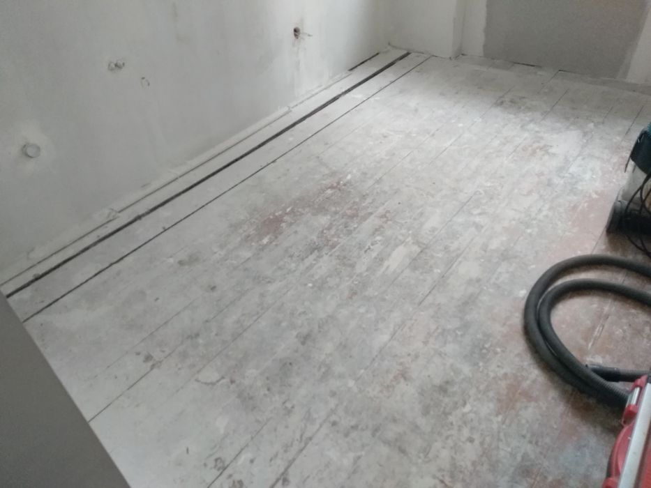 Cyklinowanie renowacja podłóg schodów układanie parkietu desek