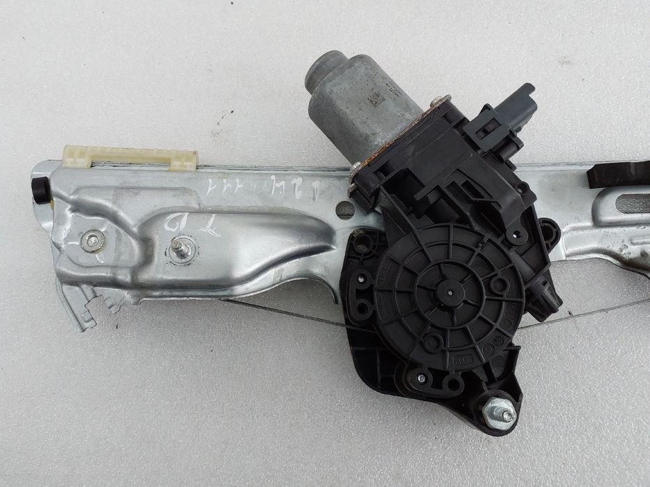 Elevador vidros trás direito RENAULT Megane IV (B9A/M_)