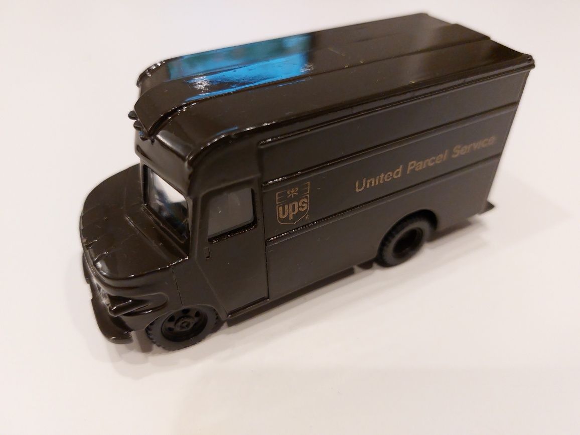 Vitesse United Parcel Service [1/50]