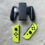 Joy-Con Neon Yellow + Grip – Nintendo Switch
