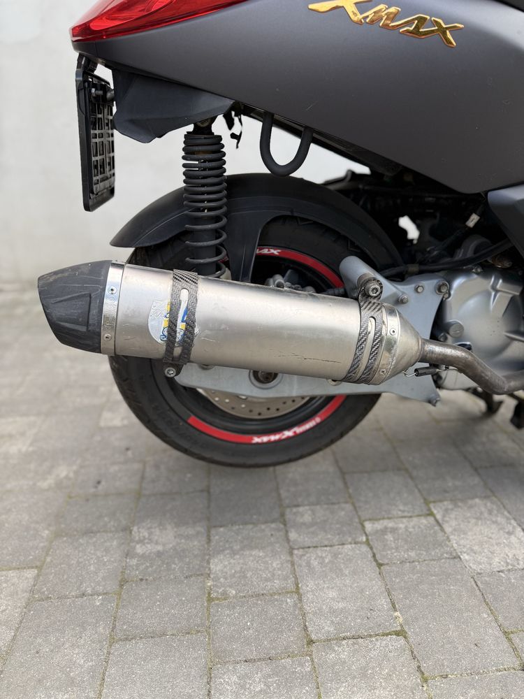 Yamaha x max 125