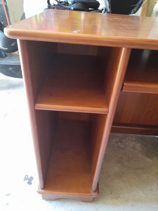 Secretária  de pinho mel