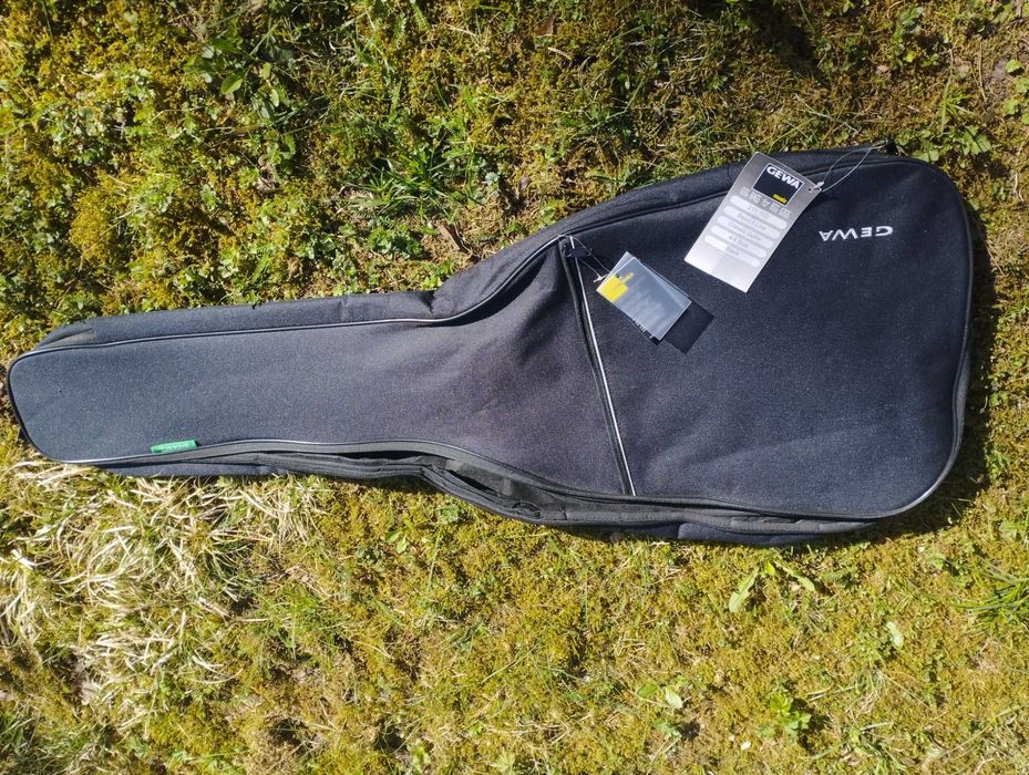 Futerał do gitary klasycznej Gewa sprzedam. Okazja cenowa.Nowy!!!