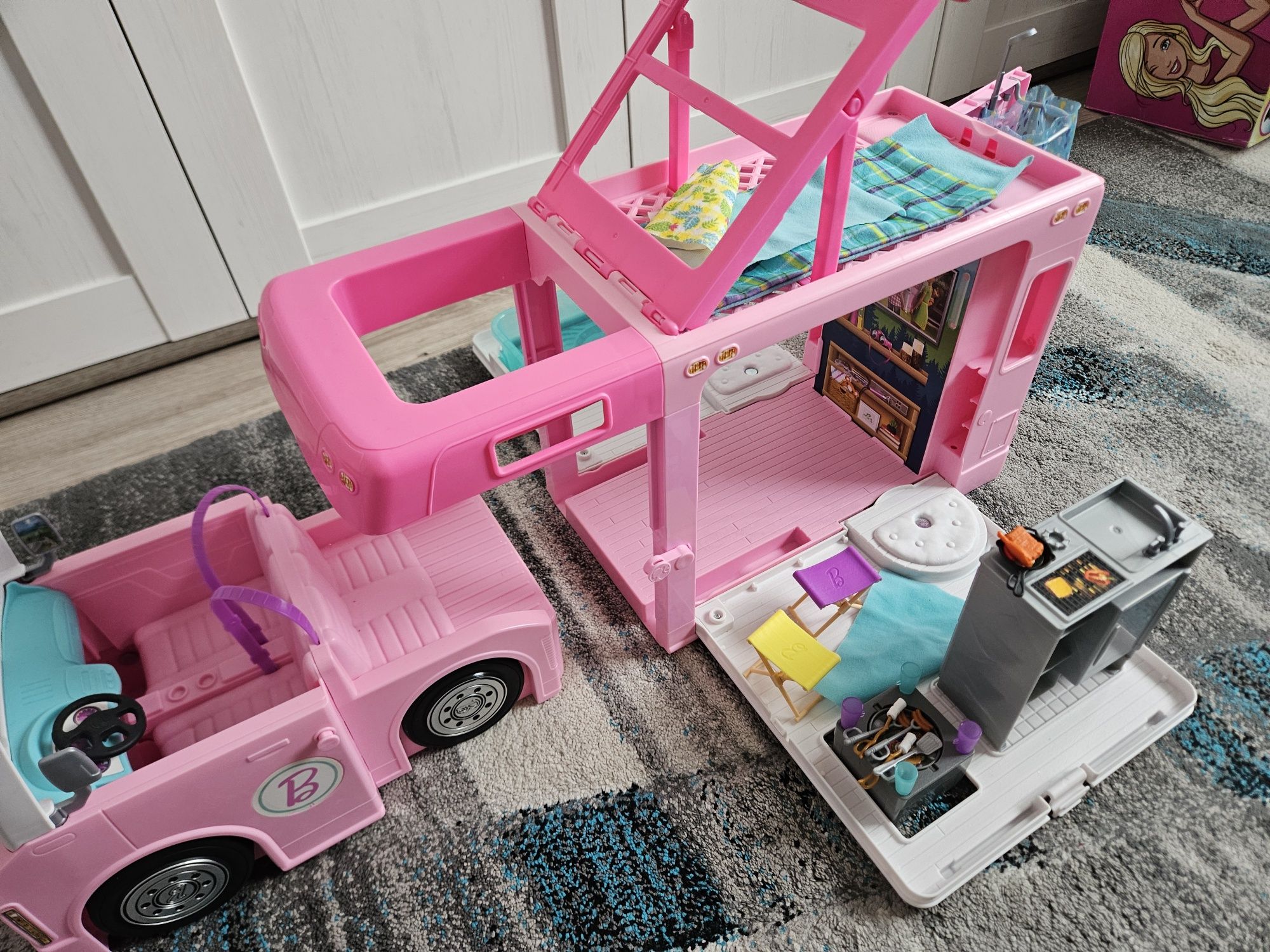 Kamper Barbie Matel