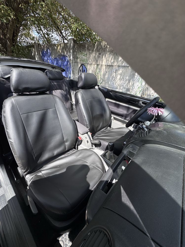 Vookswagen new beetle cabrio 1.4