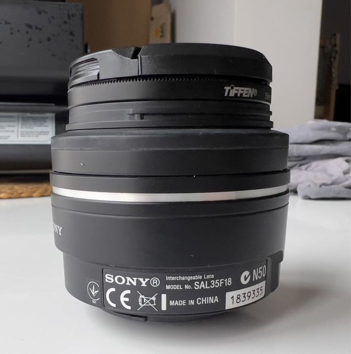 обєктив Sony DT 1.8 35mm / SAL35F18