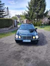 Mercedes-Benz E226