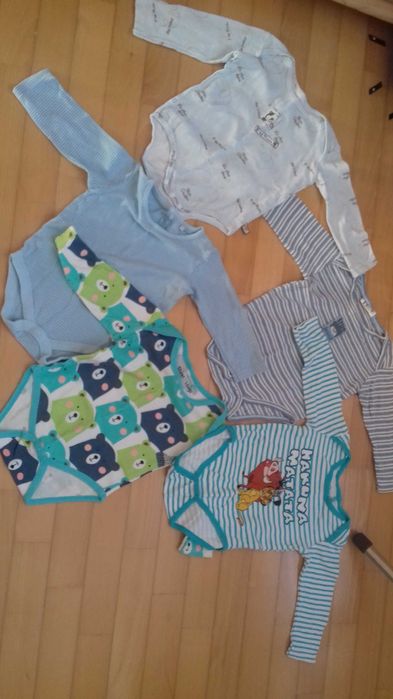 Ciepły pajacyk i body chłopięce  r.74/80