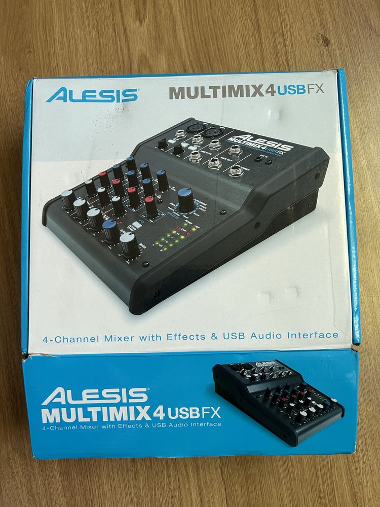 Mesa de mistura de som Alesis Multimix 4 USB FX