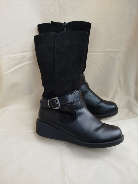 Чоботи зимові шкіряні жіночі 37 р чорні сині сапогы деми 36 р кожаные