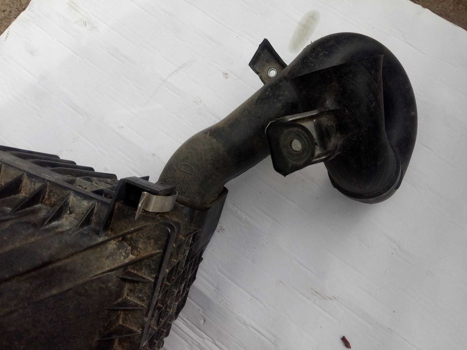 TOYOTA VERSO 14-18 obudowa filtra powietrza 1,6 2,0 d-4d silnik BMW