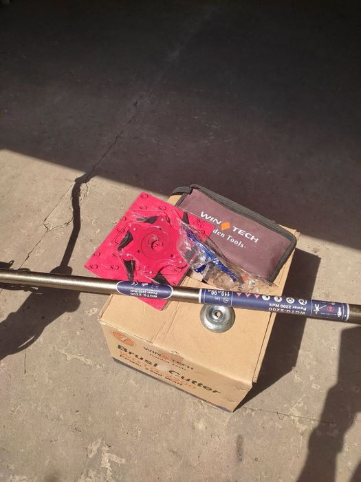 Мотокоса "WIN-TECH"