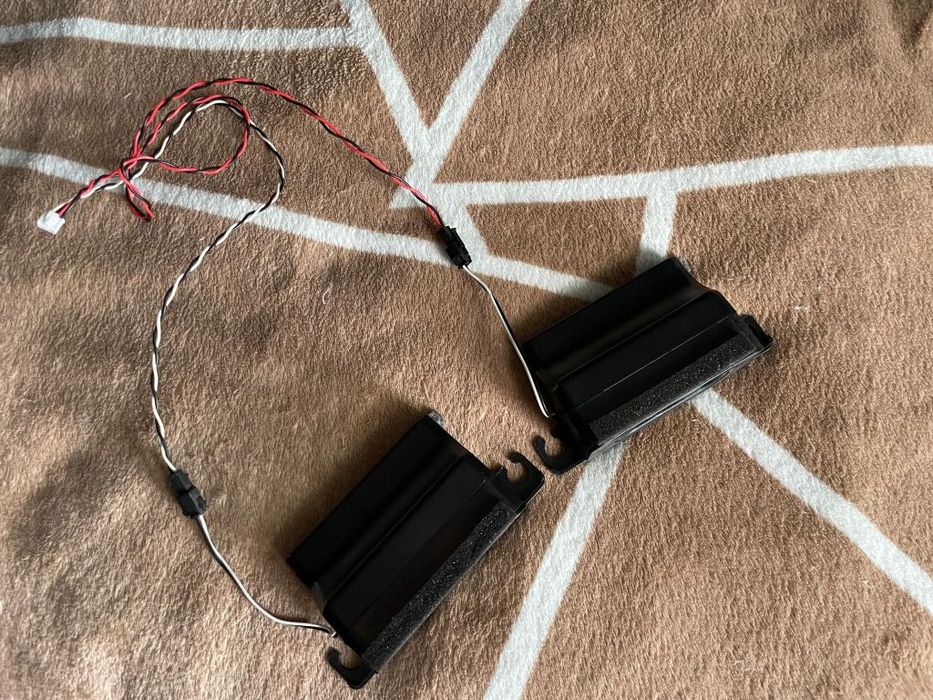 głośniki z demontażu, 2szt,  11W, 4ohm z kabelkami, sprawne