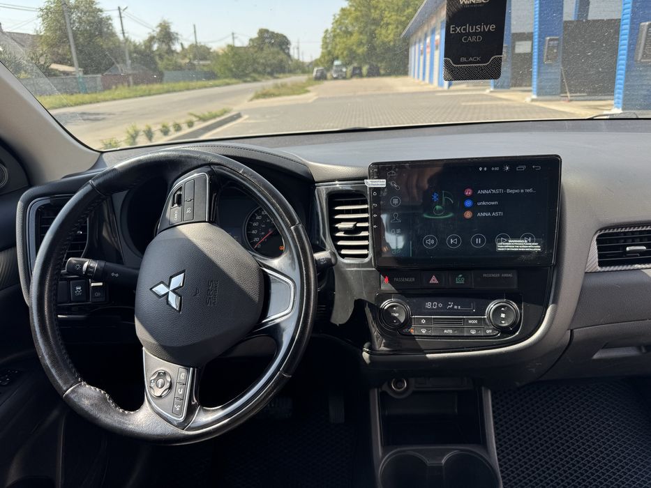 Mitsubishi Outlander III 2016