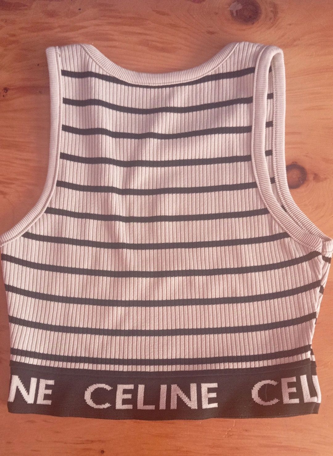Топік "CELINE" без рукавів.