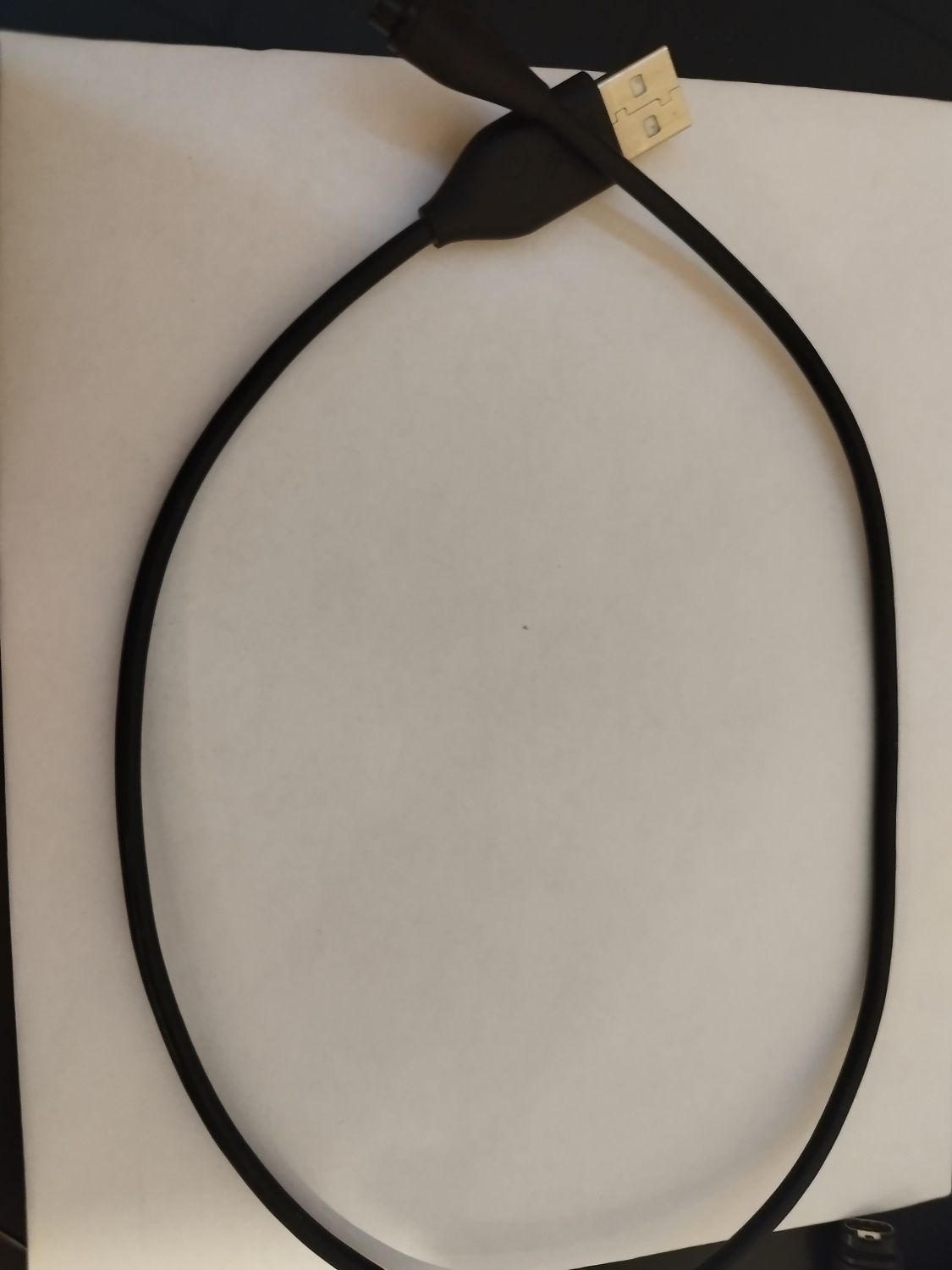 Instinct® – Standard Edition stalowoniebieski + kabel do ładowania 
St