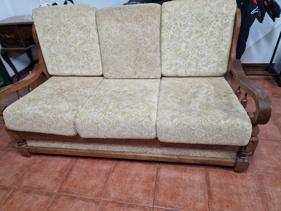 3 Sofas estilo antigo